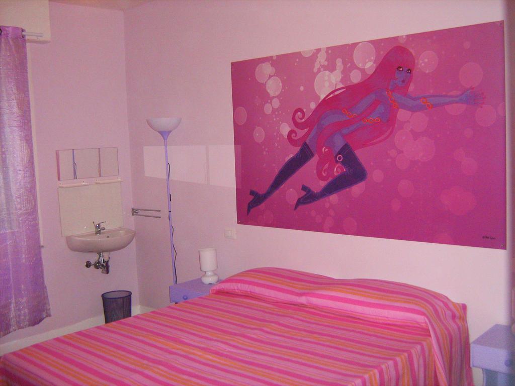 Sirenapop Concept B&B Rivazzurra Di Rimini Zimmer foto